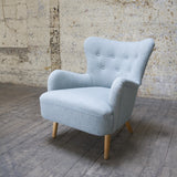 Race DA2 Wing Chair