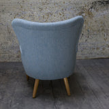 Race DA2 Wing Chair